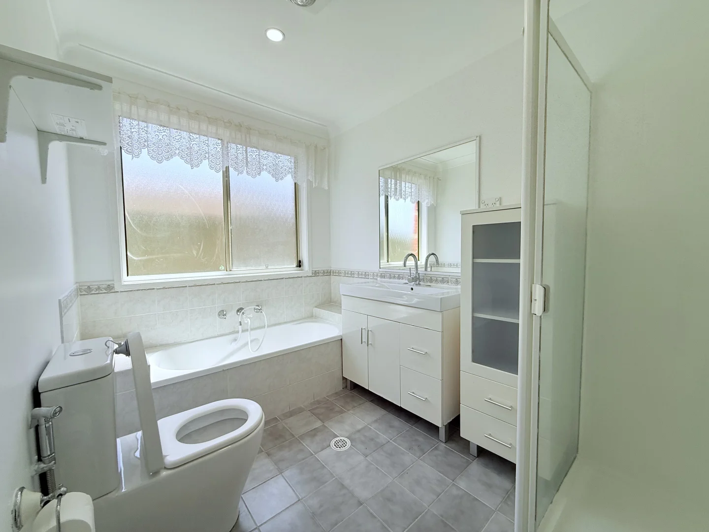 Additional image 9 of 18 Erin pl, Casula NSW 2170