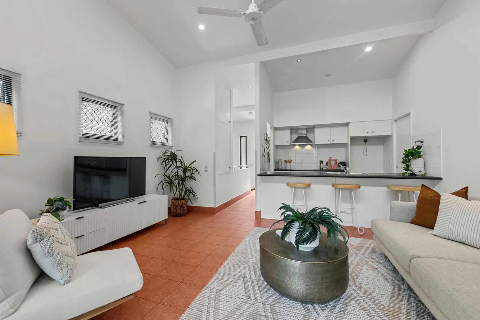 30 Dauphin Terrace, Highgate Hill QLD 4101 photo 4