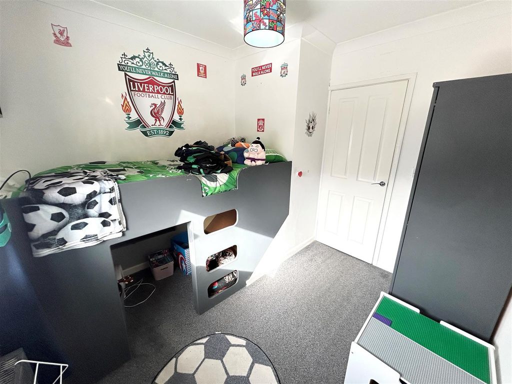 Additional image 13 of 3 bed semi-detached house to rentClytha Square, Abercarn, Newport NP11
