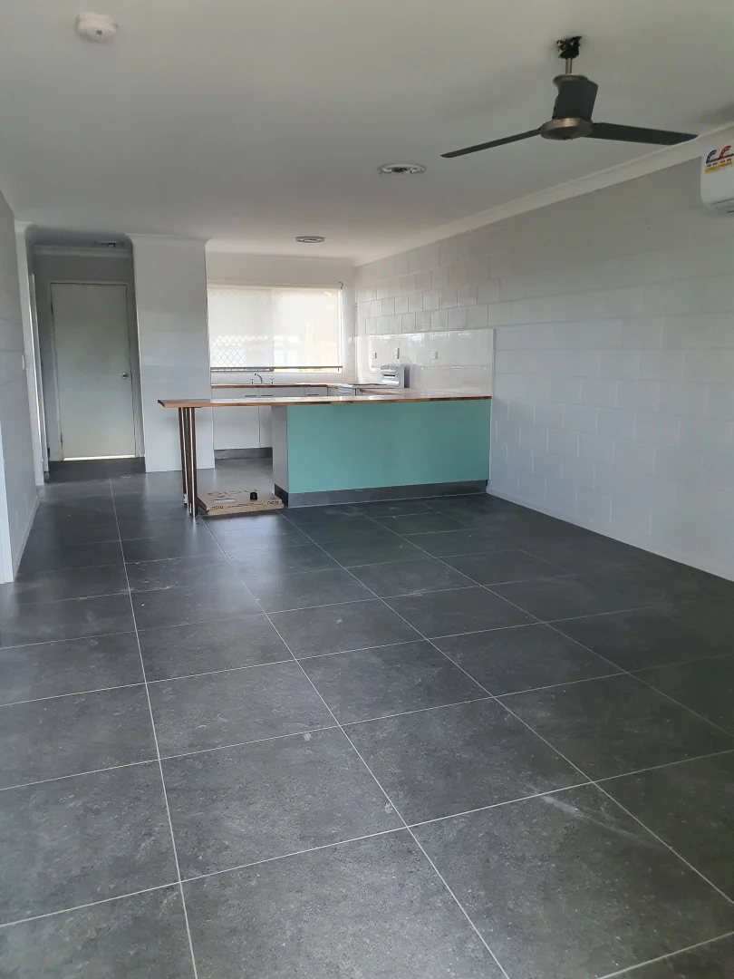 Additional image 2 of 2/5 Dingah Street, Rasmussen QLD 4815
