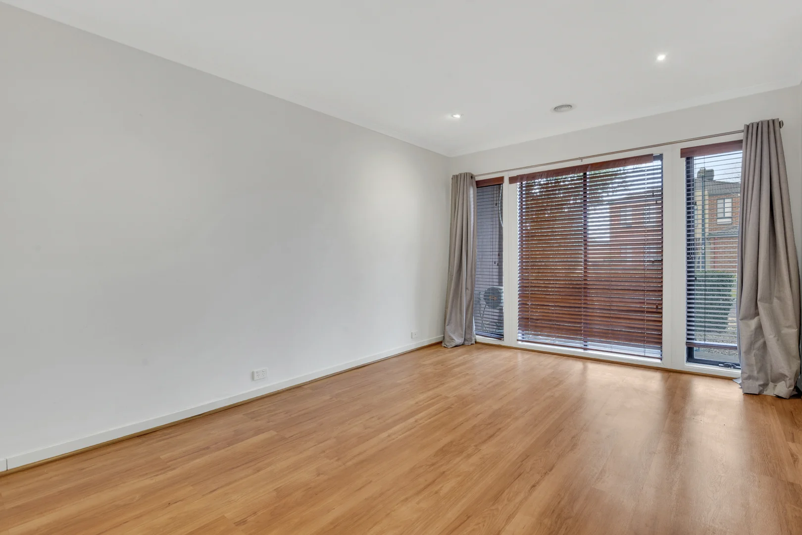 Additional image 16 of 10 Tuscany Court, Roxburgh Park VIC 3064
