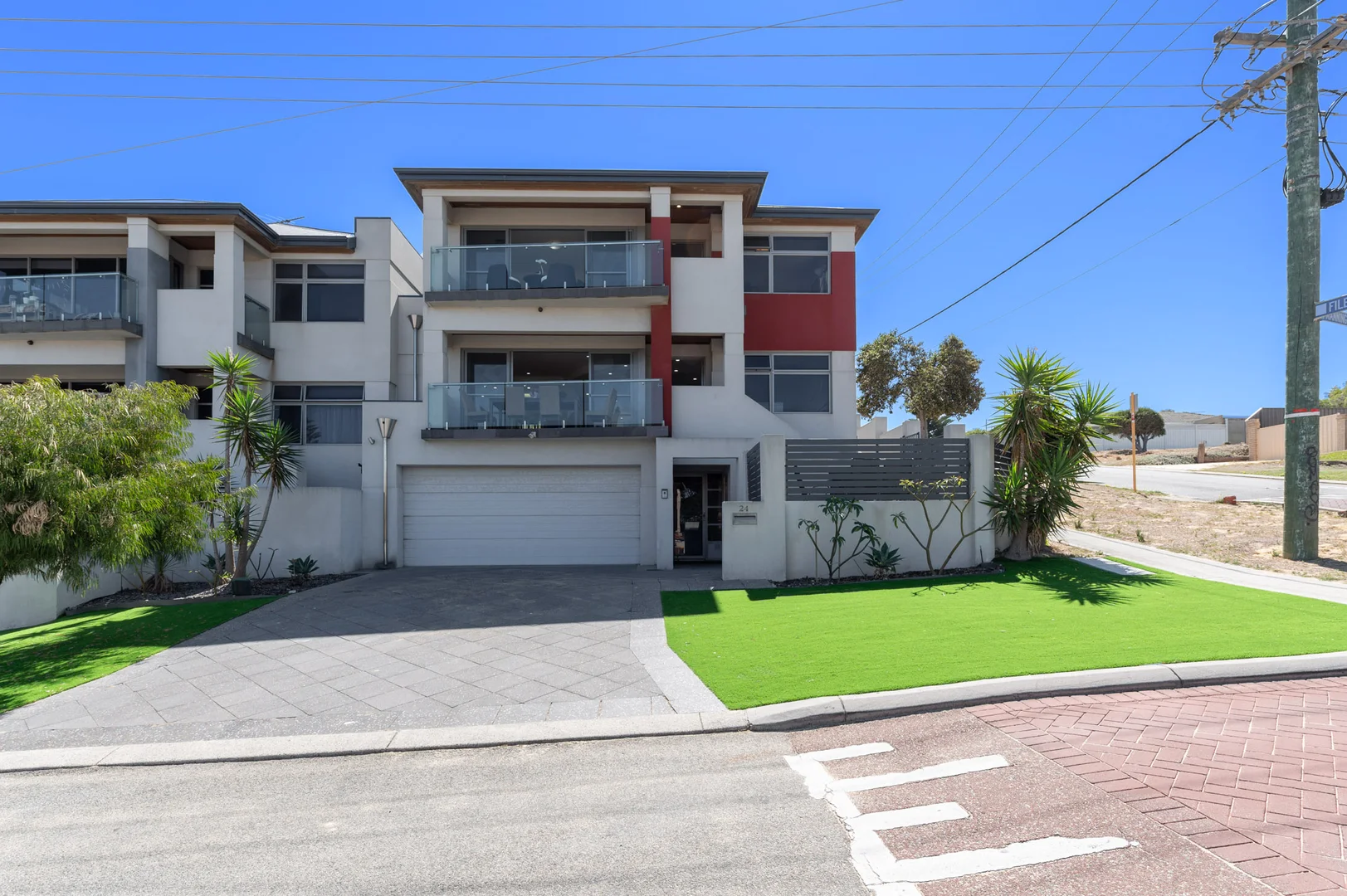 Additional image 34 of 20 Manning, Scarborough WA 6019