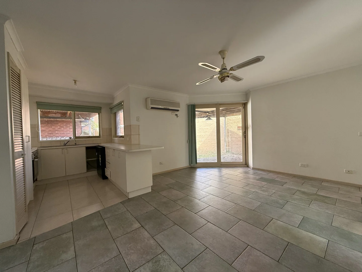 Additional image 2 of 90 Yarcombe Crescent, Craigieburn VIC 3064
