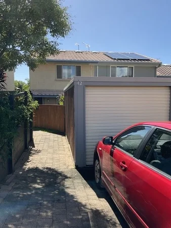 42/63 Olsen Avenue, Labrador QLD 4215