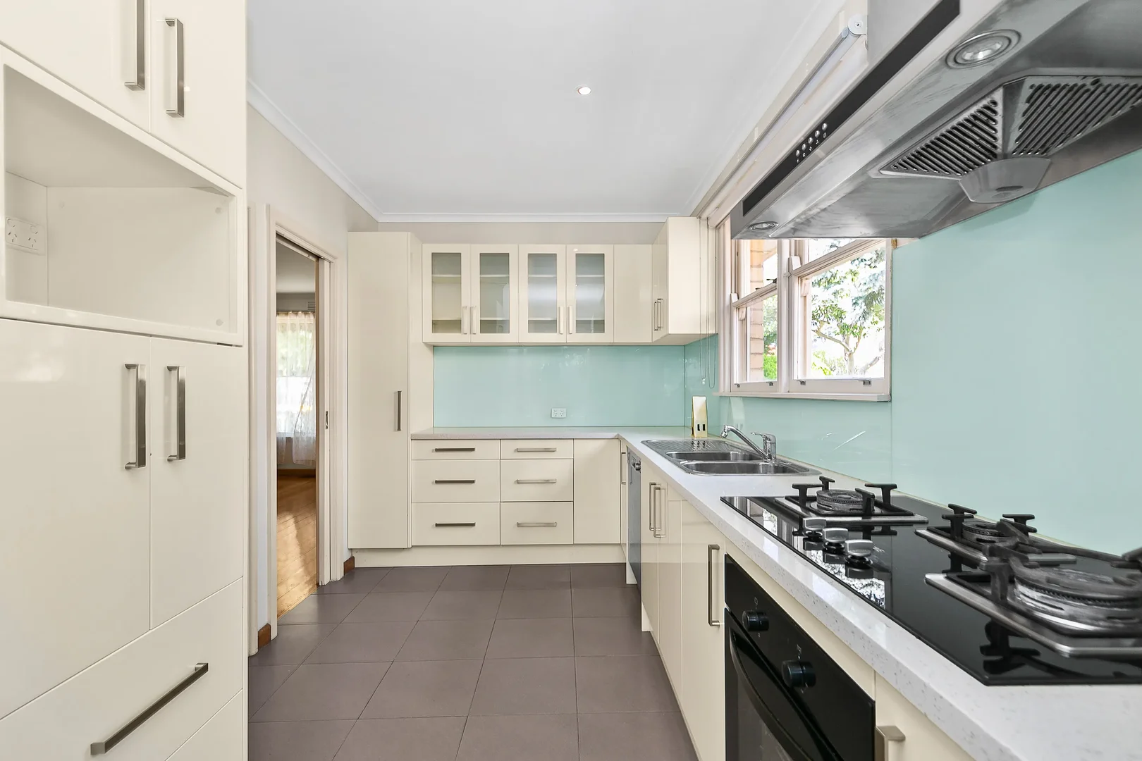 Additional image 4 of 49 Parkmore Road, Forest Hill VIC 3131
