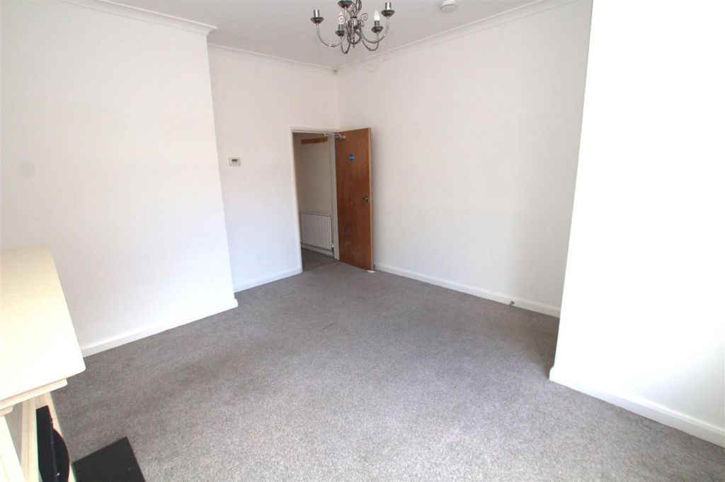 2 bed terraced house to rentMapleton Road, Hartlepool TS24 photo 4