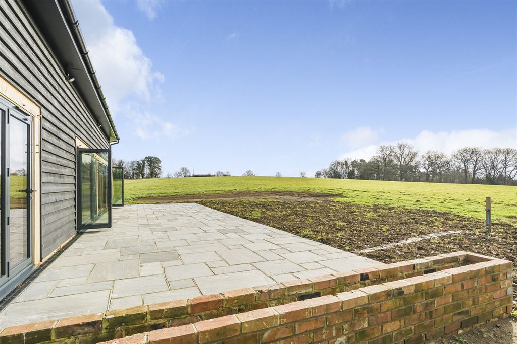 Additional image 3 of 3 bed barn conversion to rentDorking Road, Warnham, Horsham, West Sussex, 3 RH12