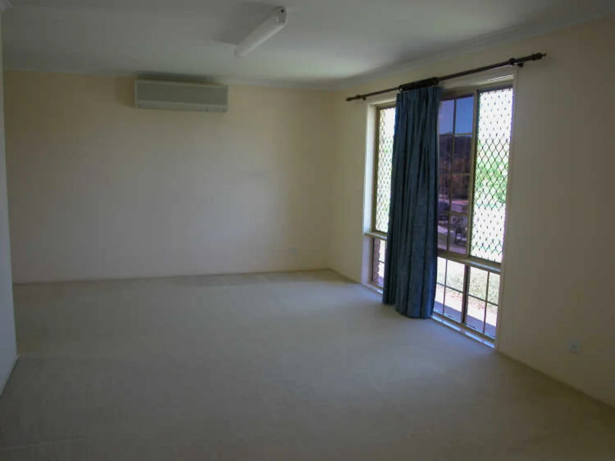 Additional image 2 of 34 Federation Drive, Hillcrest QLD 4118
