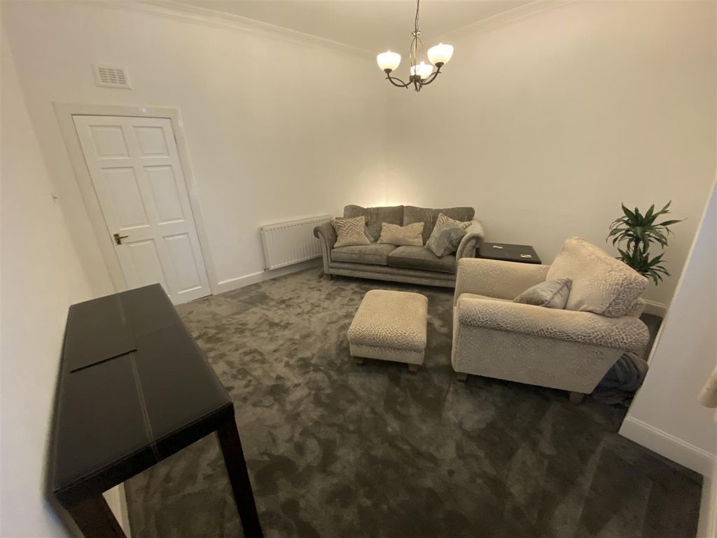 Additional image 2 of 2 bed flat to rentLeith Buildings, Dunkeld Road, Perth PH1