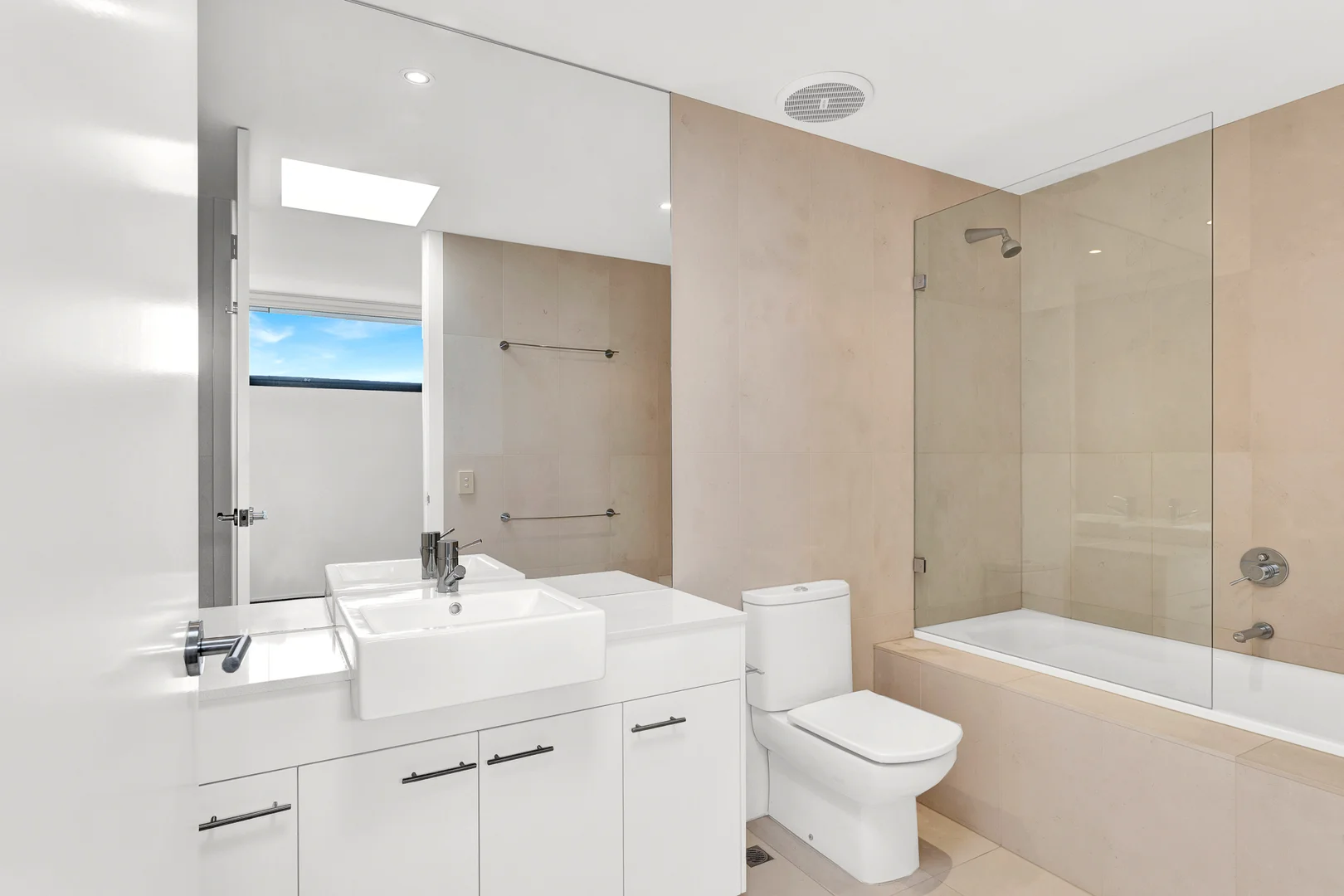 Additional image 7 of 6/2 Mercer Rd, Armadale VIC 3143