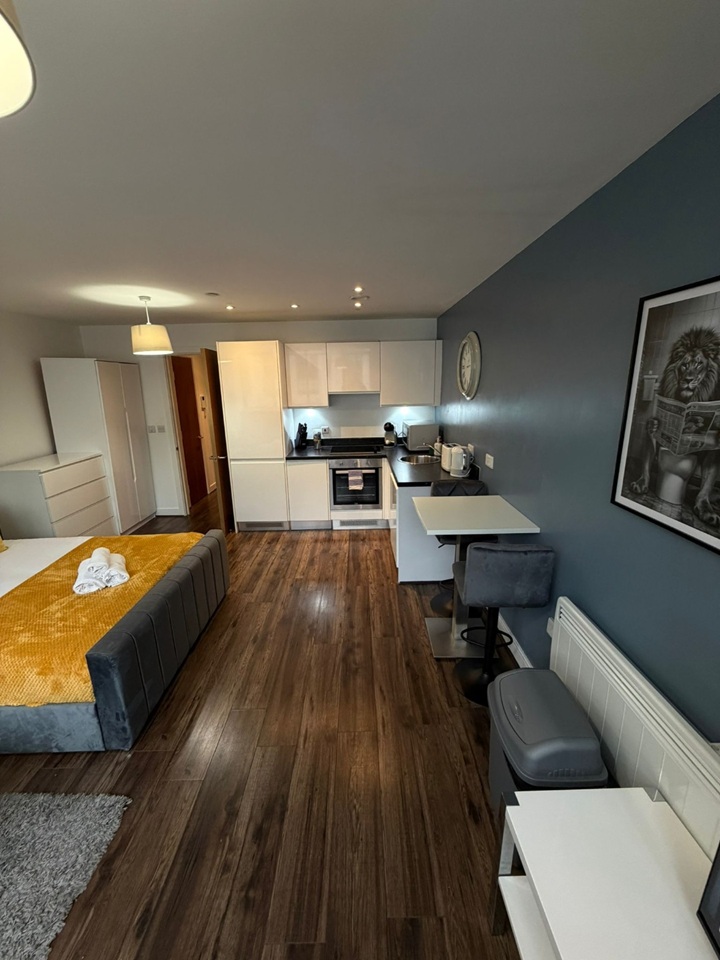 Additional image 10 of Studio Flat, The Strand, L2, N1 7GU