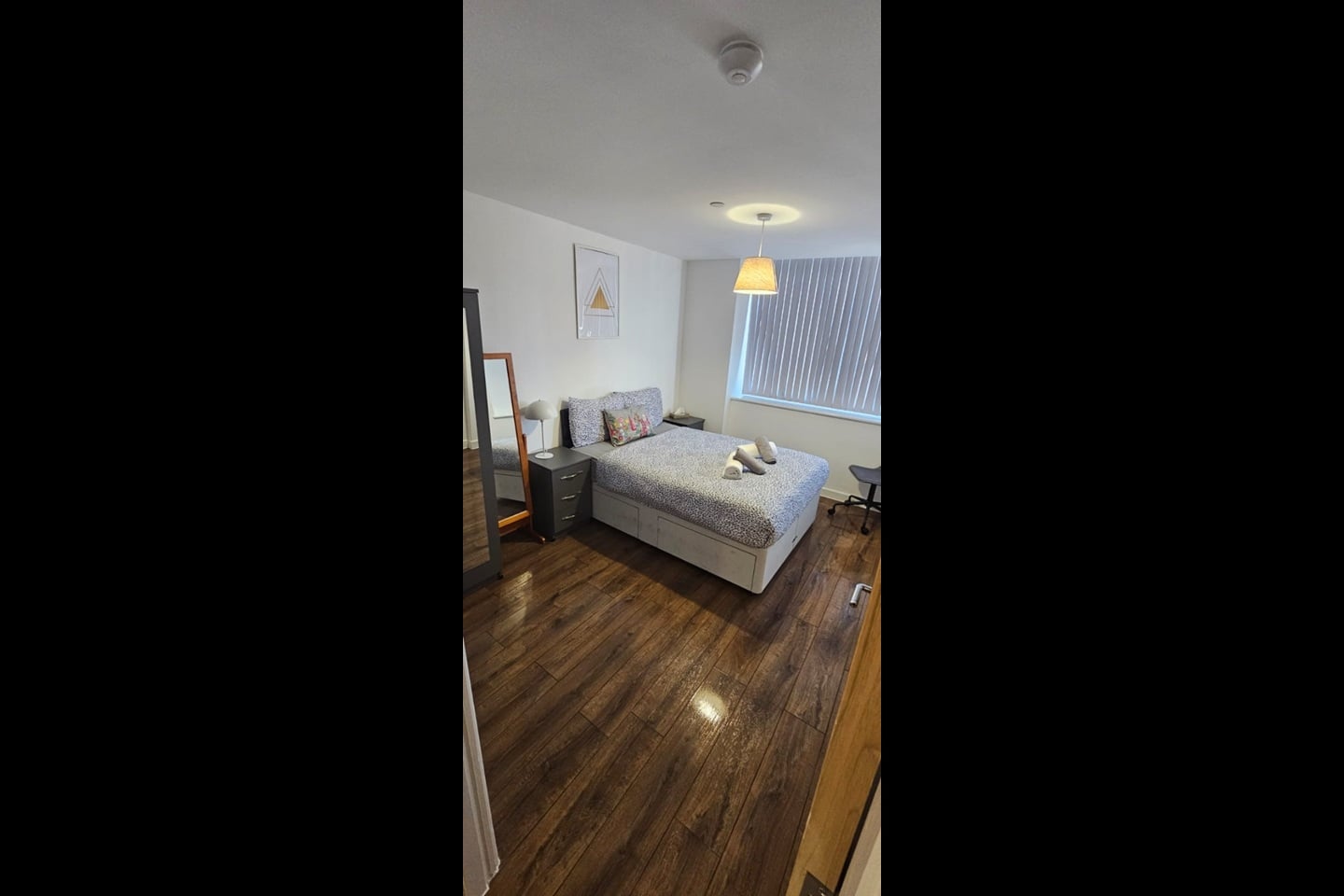 Additional image 3 of 2 Bed Flat, Silkhouse Court, L2, N1 7GU