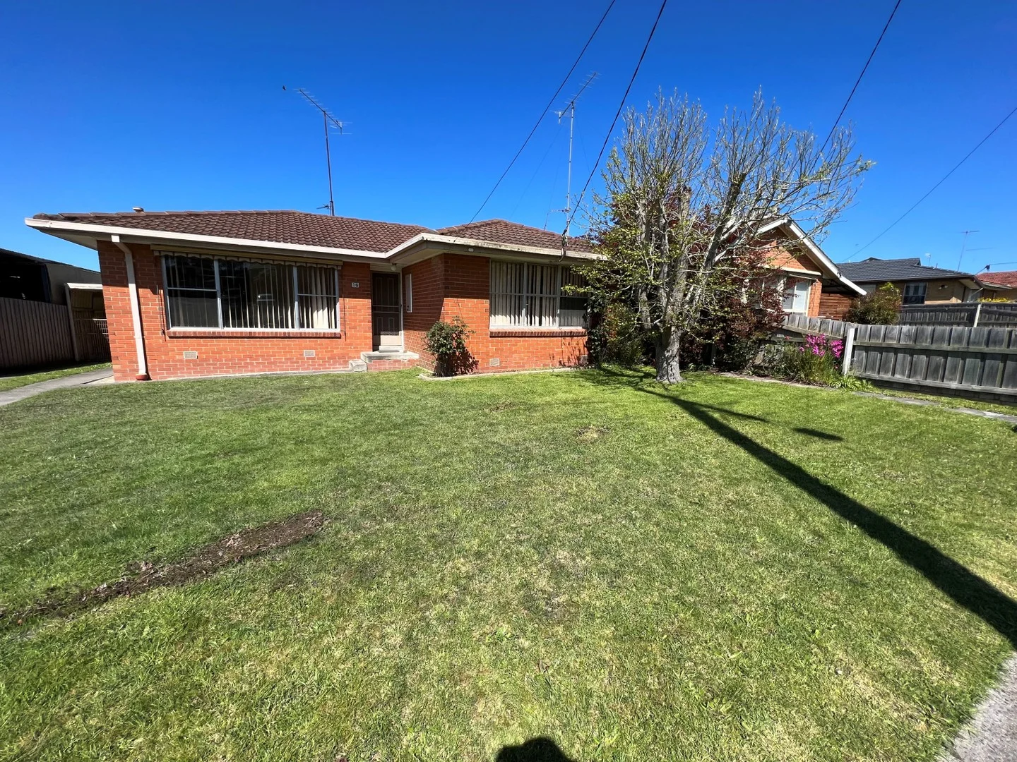 16 Dunbar Grove, Churchill VIC 3842
