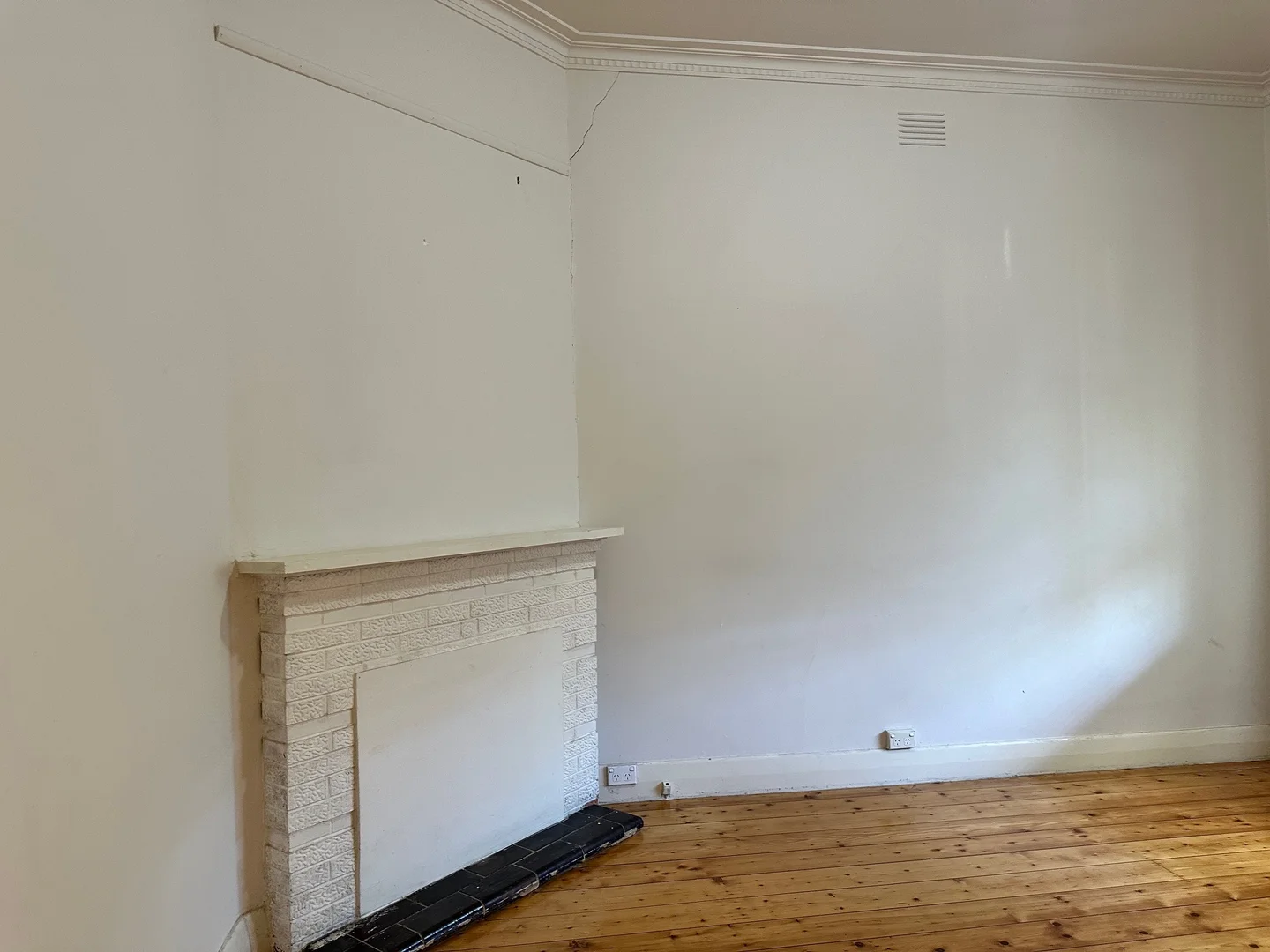 Additional image 10 of 4 Sussex Street, Pascoe Vale South VIC 3044