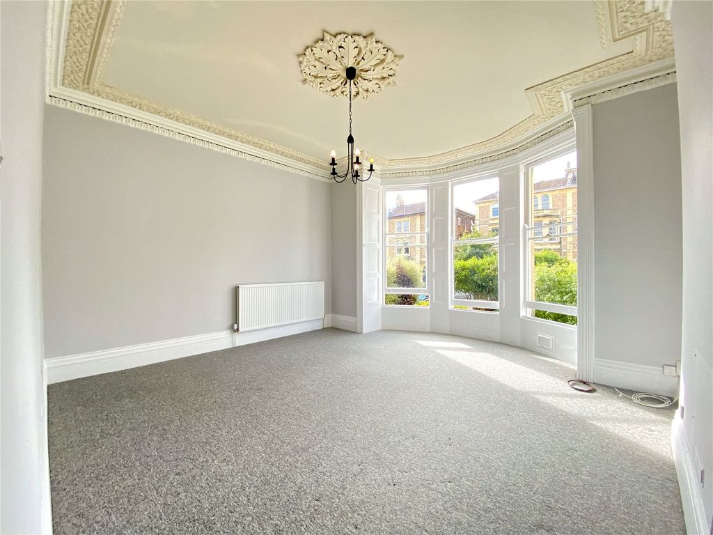 Additional image 2 of 1 bed flat to rentOsborne Road, Clifton, Bristol, Somerset BS8