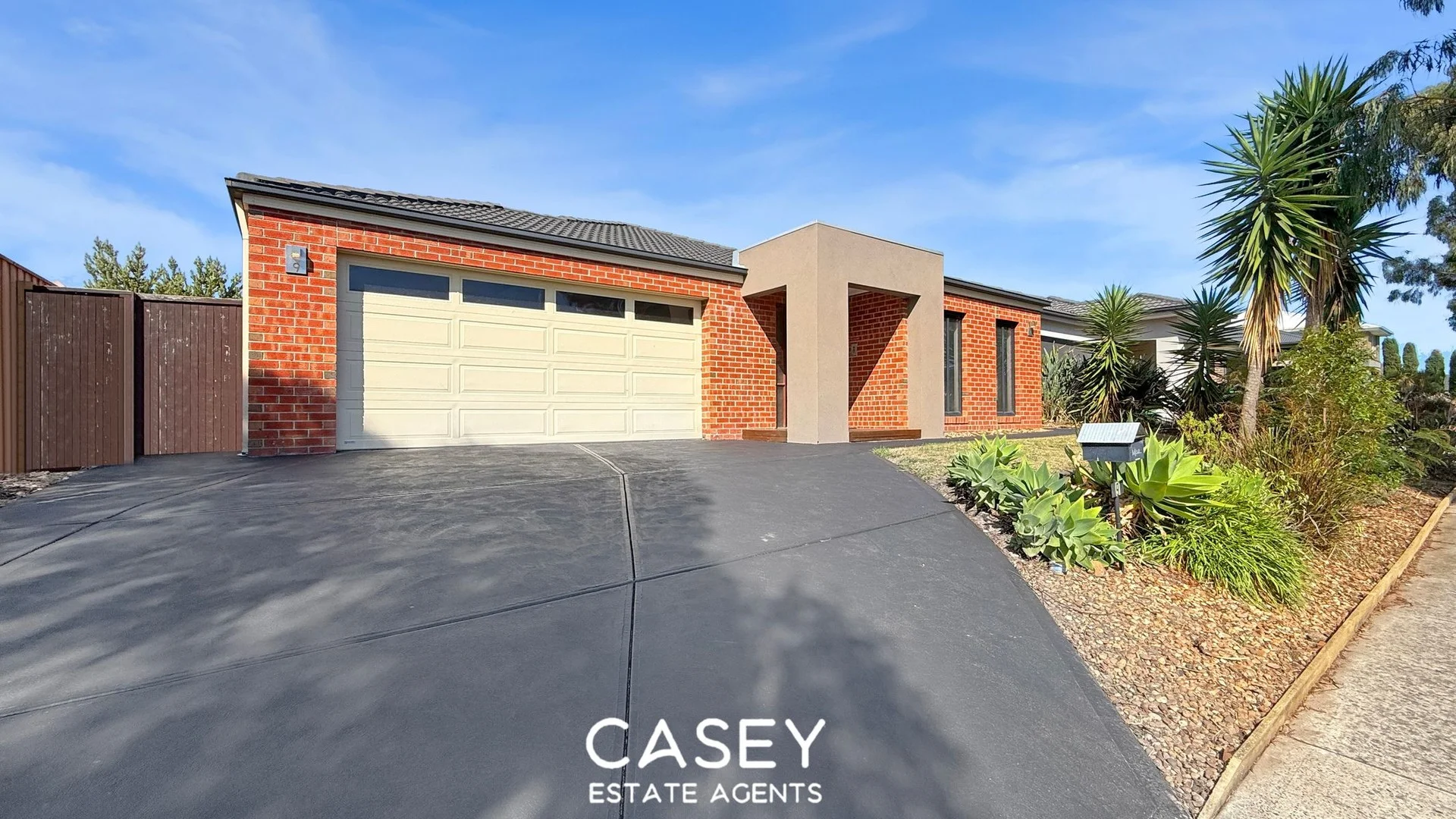 9 Maplewood Court, Cranbourne North VIC 3977