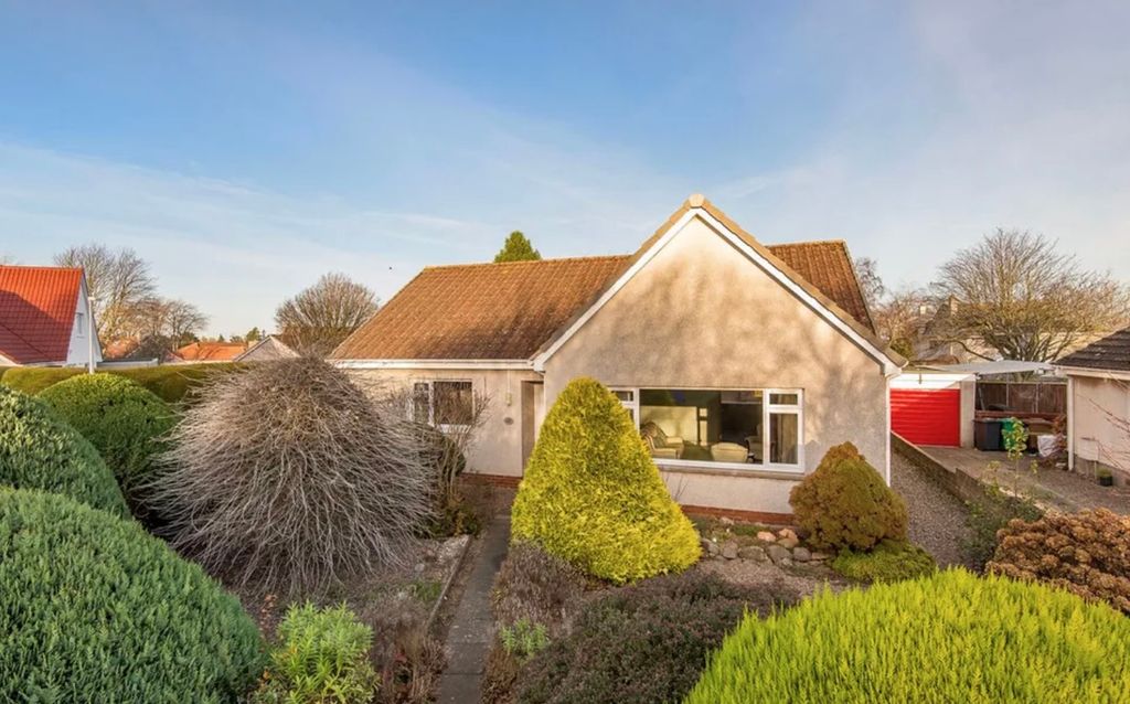 3 bed detached bungalow to rentLearmonth Place, St Andrews KY16