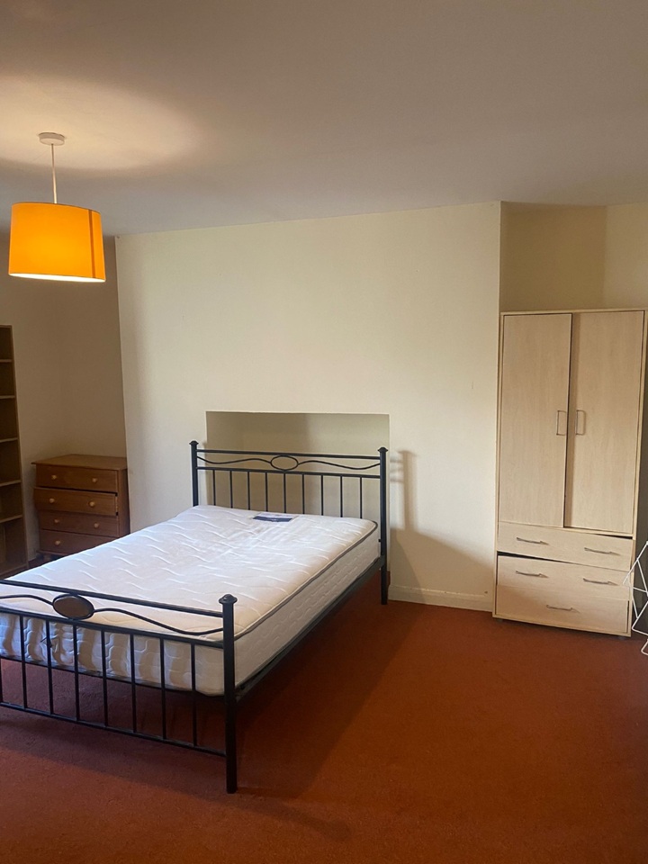 Room in a Shared House, Clifton, BS8, N1 7GU photo 3
