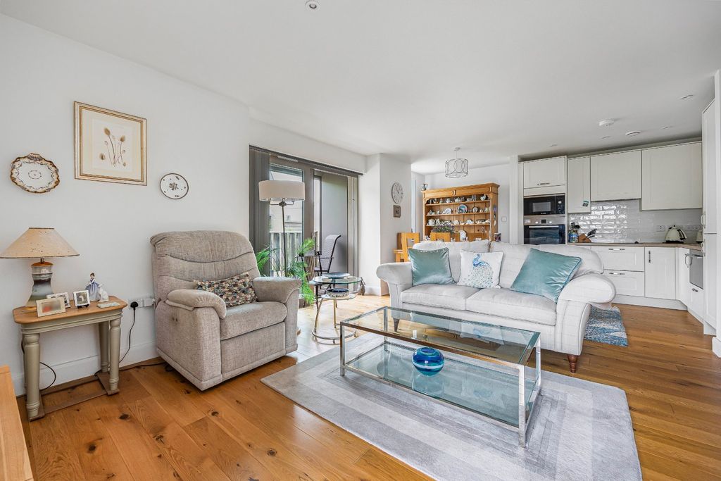 Additional image 5 of 2 bed flat to rentCirencester Road, Tetbury, Gloucestershire GL8