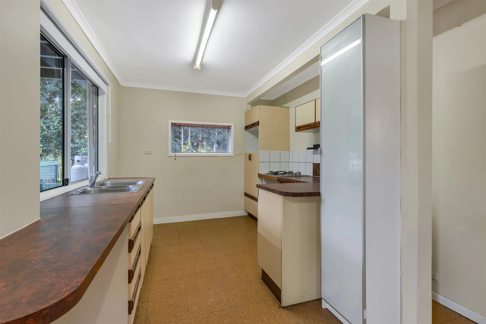 Additional image 12 of 76 Brookfield Rd, Kenmore QLD 4069