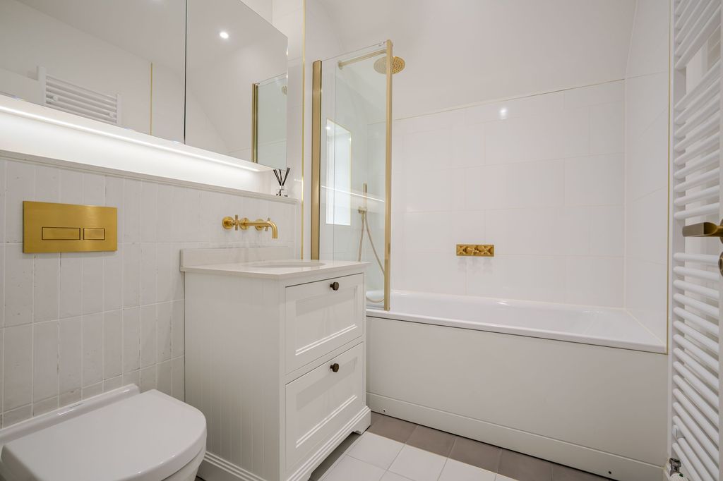 Additional image 10 of 4 bed terraced house to rentMartin Avenue, Sunninghill SL5