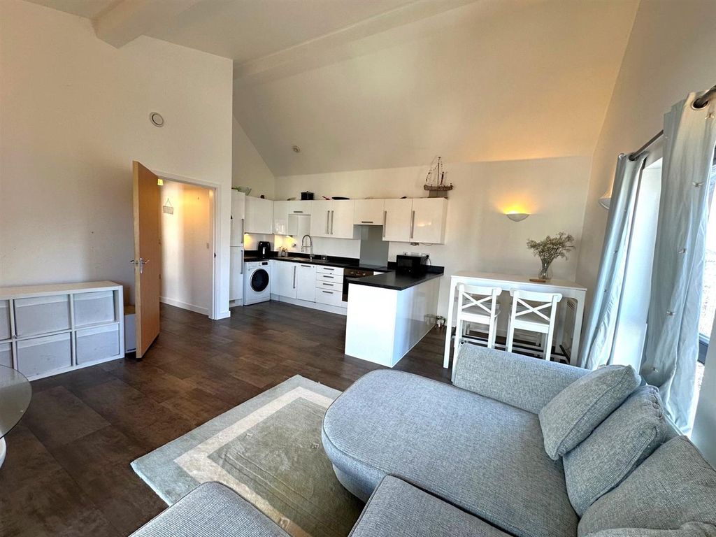 Additional image 4 of 2 bed flat to rentKynaston View, Bristol BS15