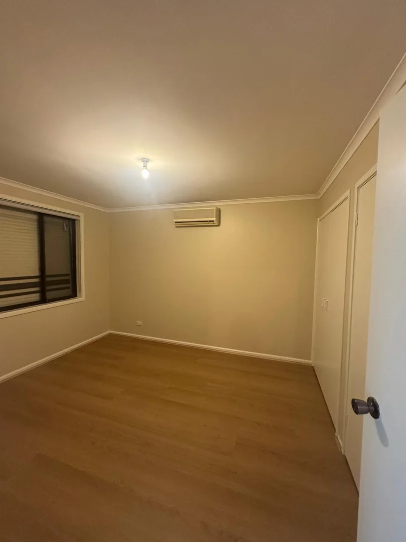 Additional image 4 of 100 Lanica Drive, Ingleburn NSW 2565
