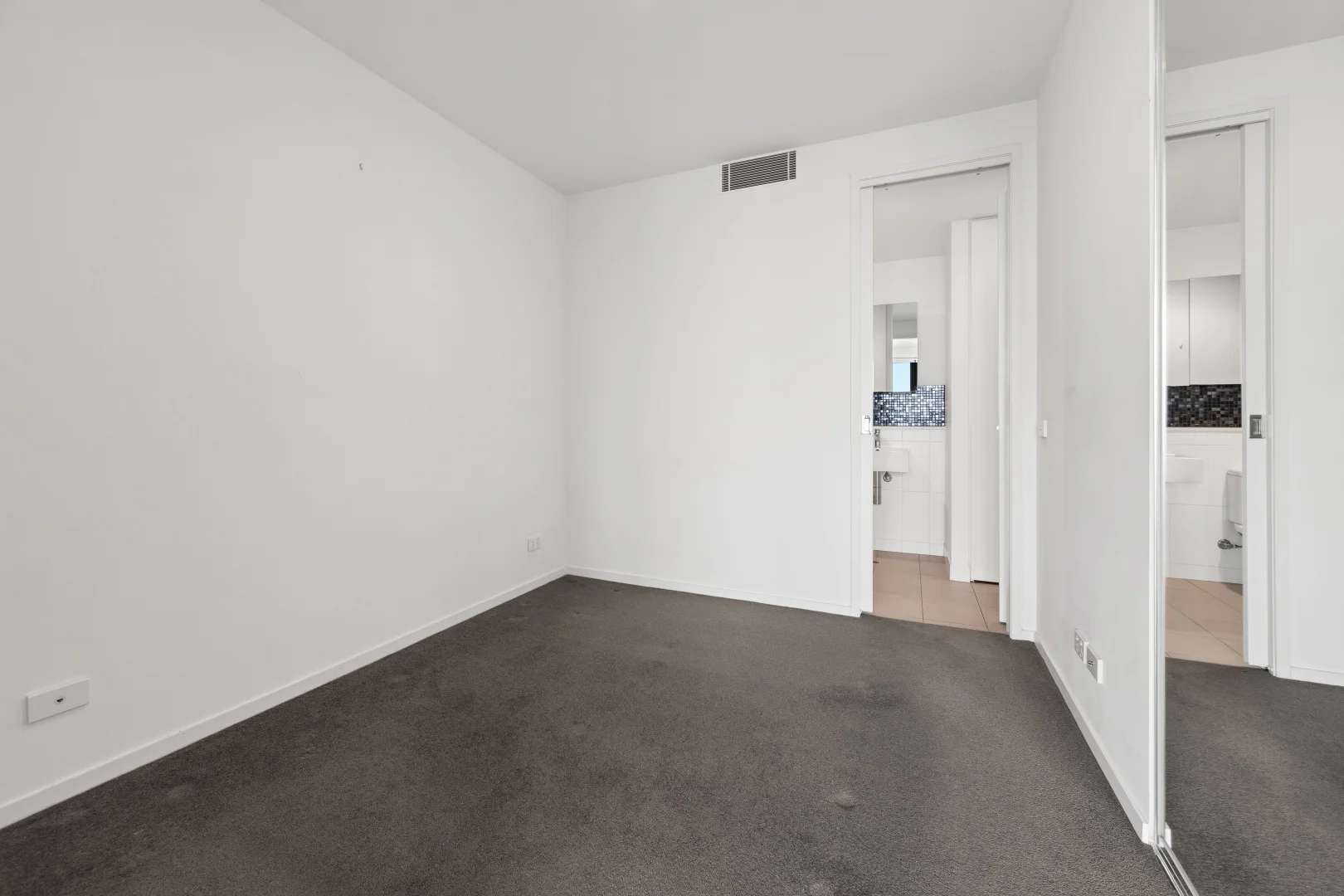 Additional image 5 of 2219/18 Mt Alexander Road, Travancore VIC 3032