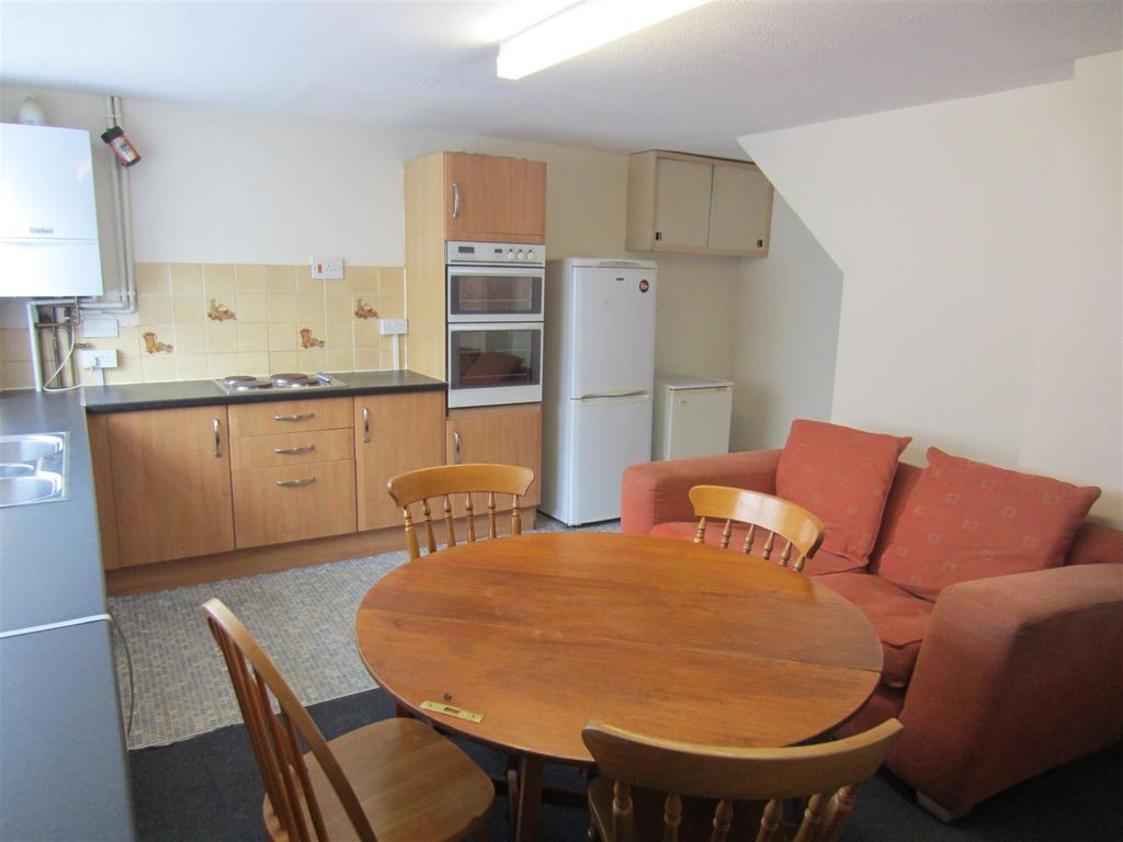 Additional image 2 of 3 bed end terrace house to rentPlymouth Street, Portsmouth, Hants PO5