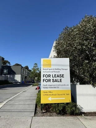 TH3.3/29 Browns Road, Clayton VIC 3168