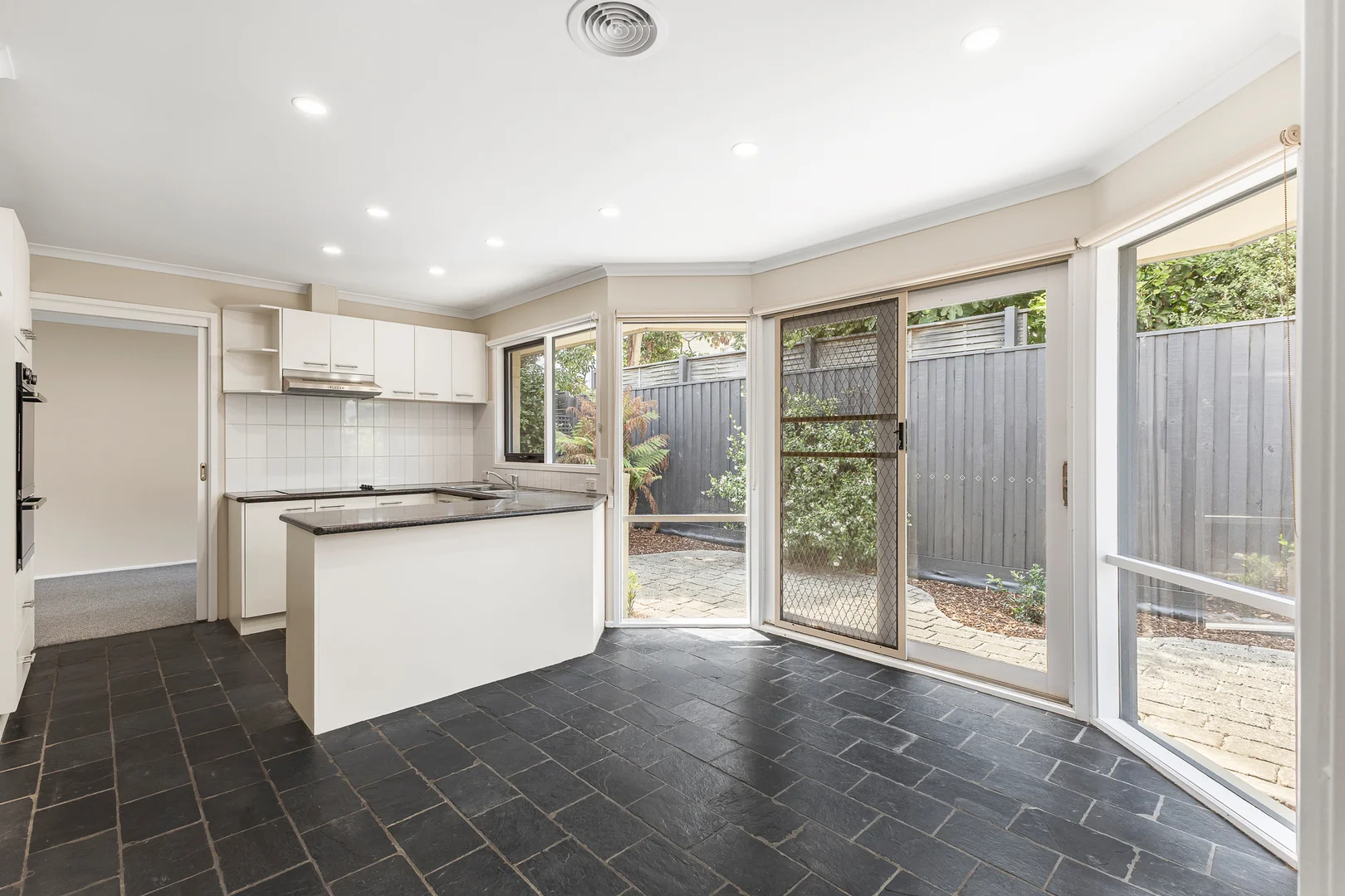Additional image 2 of 2/32 Barnett Street, Hampton VIC 3188