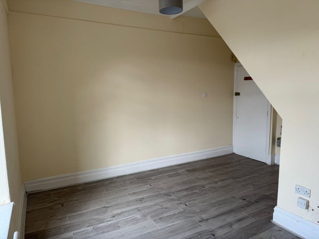 Additional image 6 of 1 bed flat to rentWood Street, Menai Bridge LL59