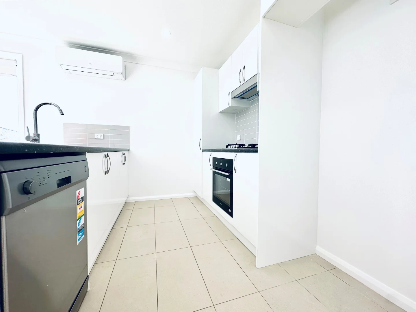 Additional image 8 of 1/12 Mustang Close, Tamworth NSW 2340