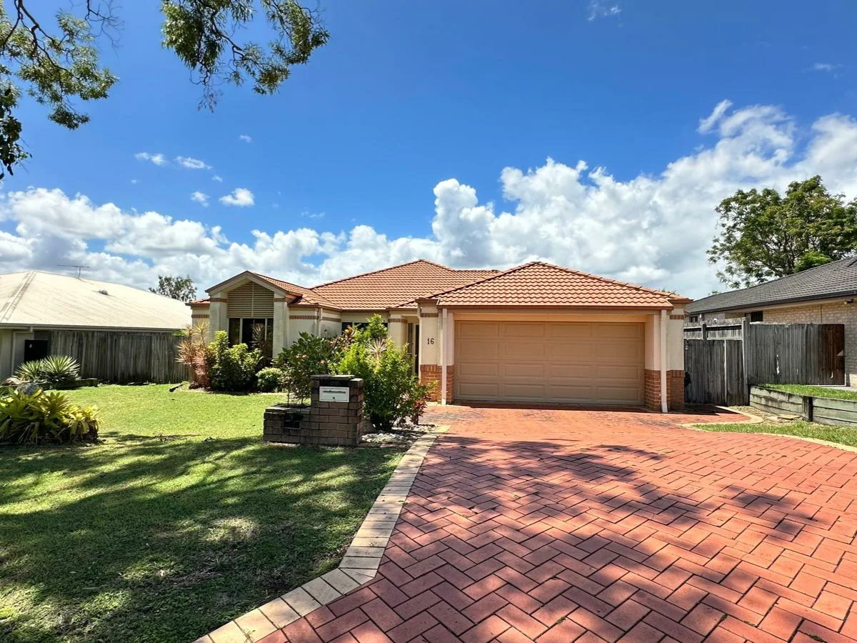 16 Murramarang Drive, Parkinson QLD 4115