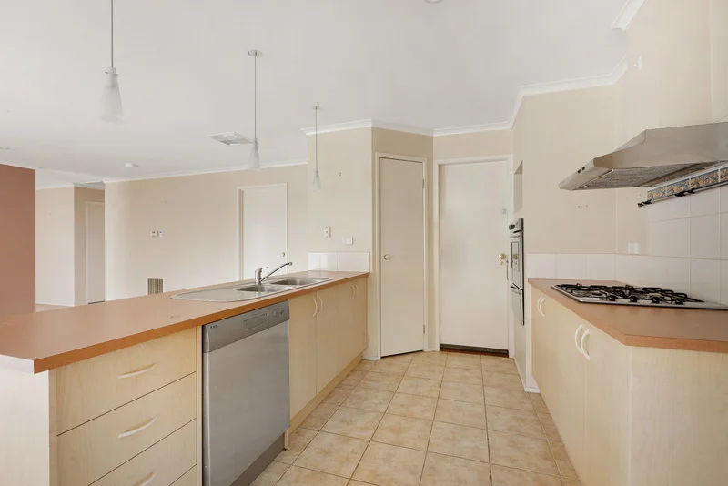 Additional image 2 of 28 Grand Arch Way, Berwick VIC 3806
