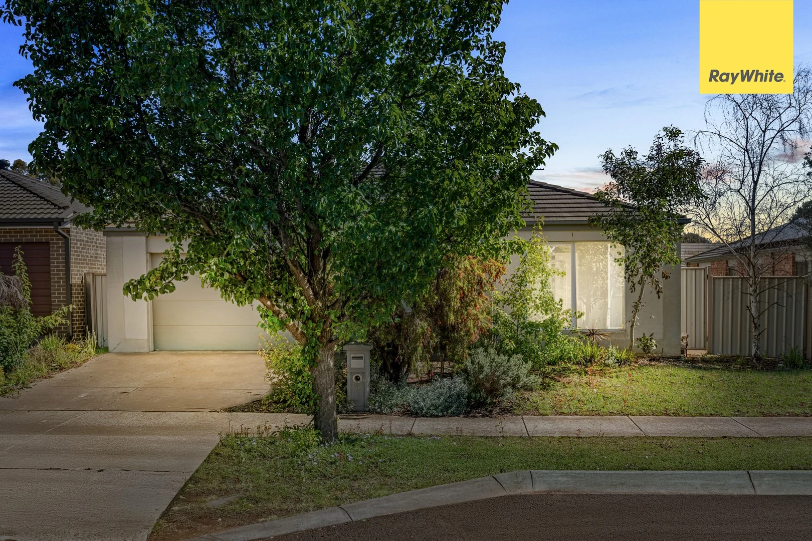 3 Riverina Blvd, Brookfield VIC 3338