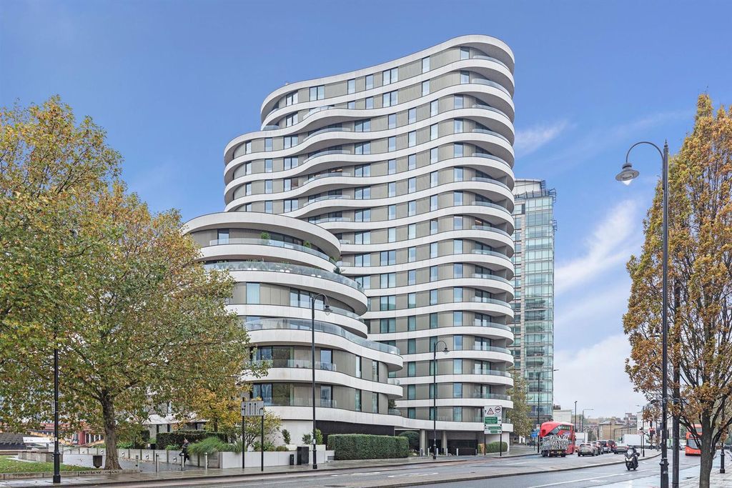 Studio for saleRiverwalk, 161 Millbank, London SW1P
