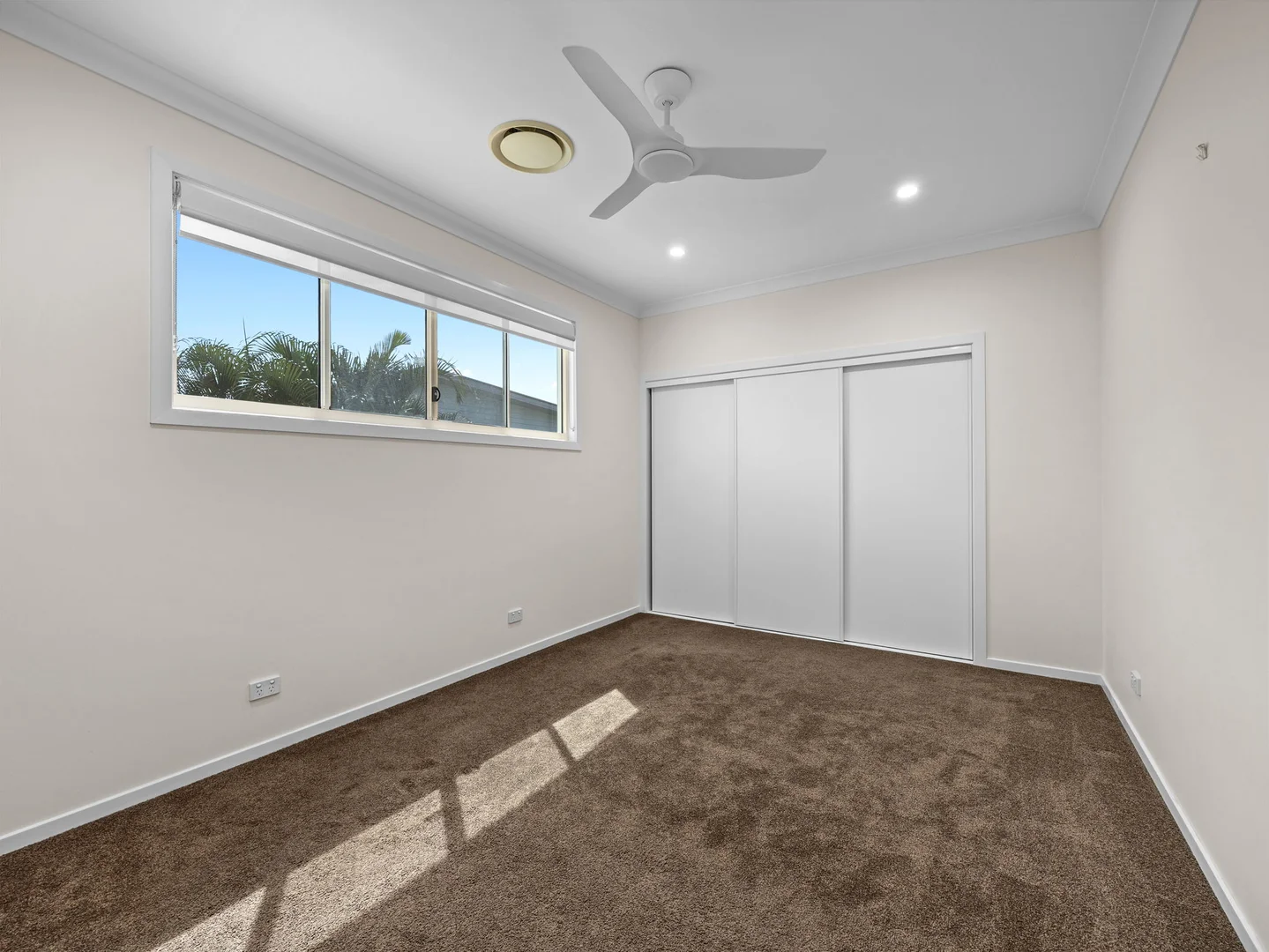Additional image 14 of 2/27 Cawthray St, Biggera Waters QLD 4216