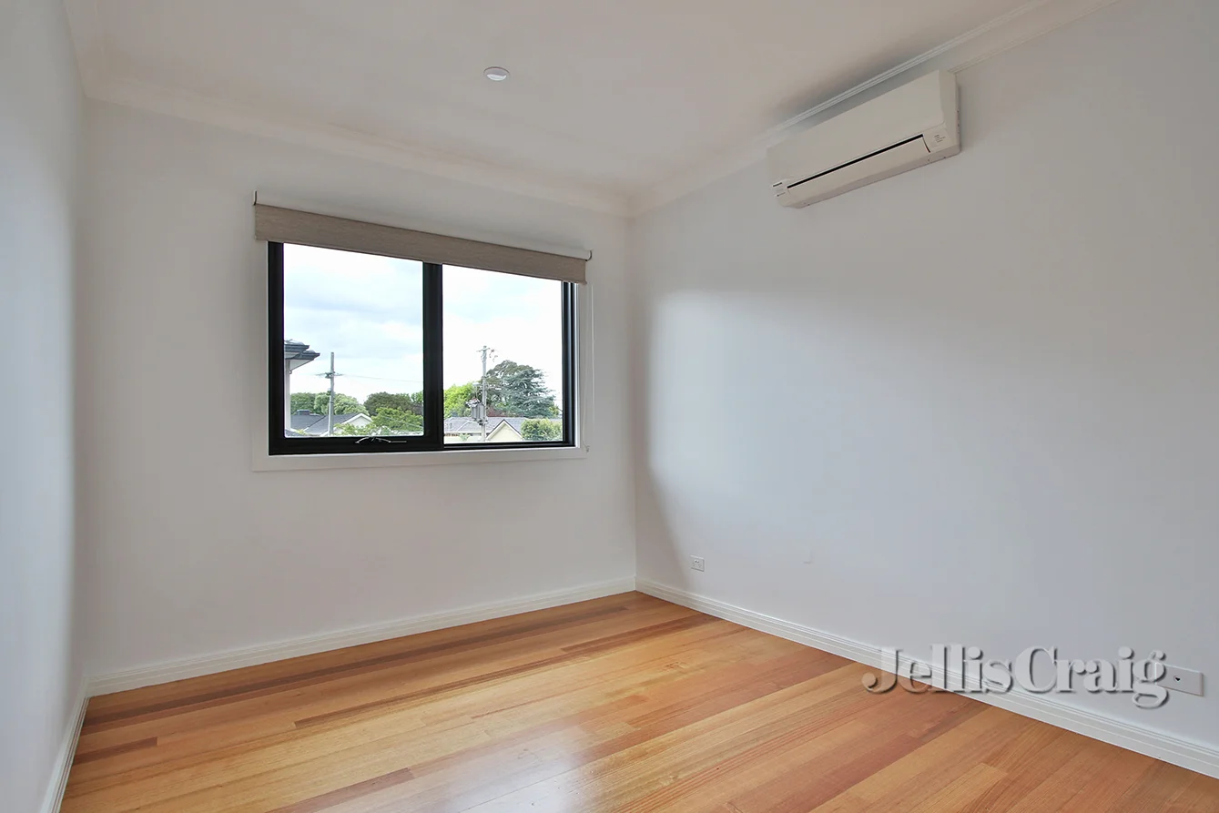 Additional image 4 of 2/3 Summit Crescent, Glen Waverley VIC 3150
