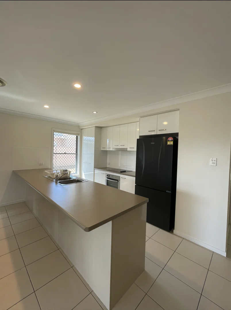 Additional image 3 of 30 Bridgeman Parade, Chinchilla QLD 4413