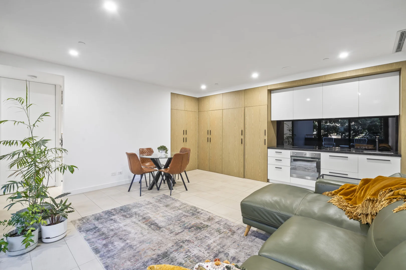 Additional image 3 of 107/74 Queens Road, Melbourne VIC 3004