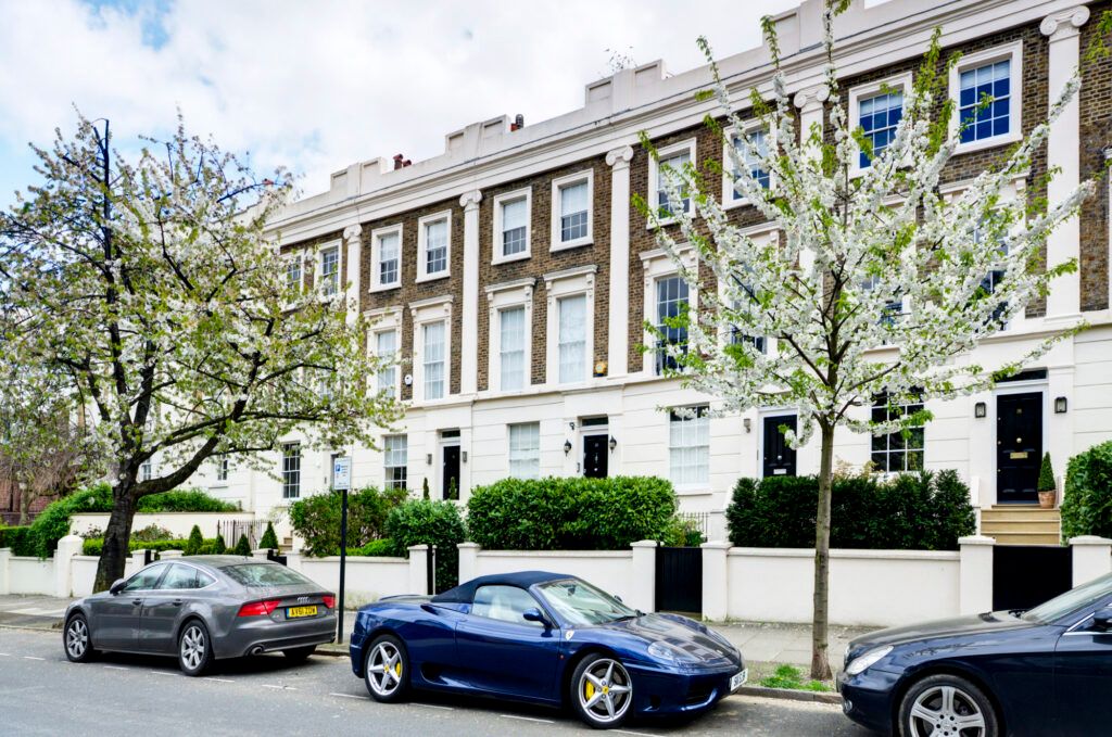 4 bed terraced house to rentQueens Grove, London NW8