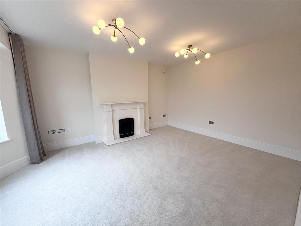 Additional image 3 of 5 bed property to rentCotes Drive, Knutsford WA16