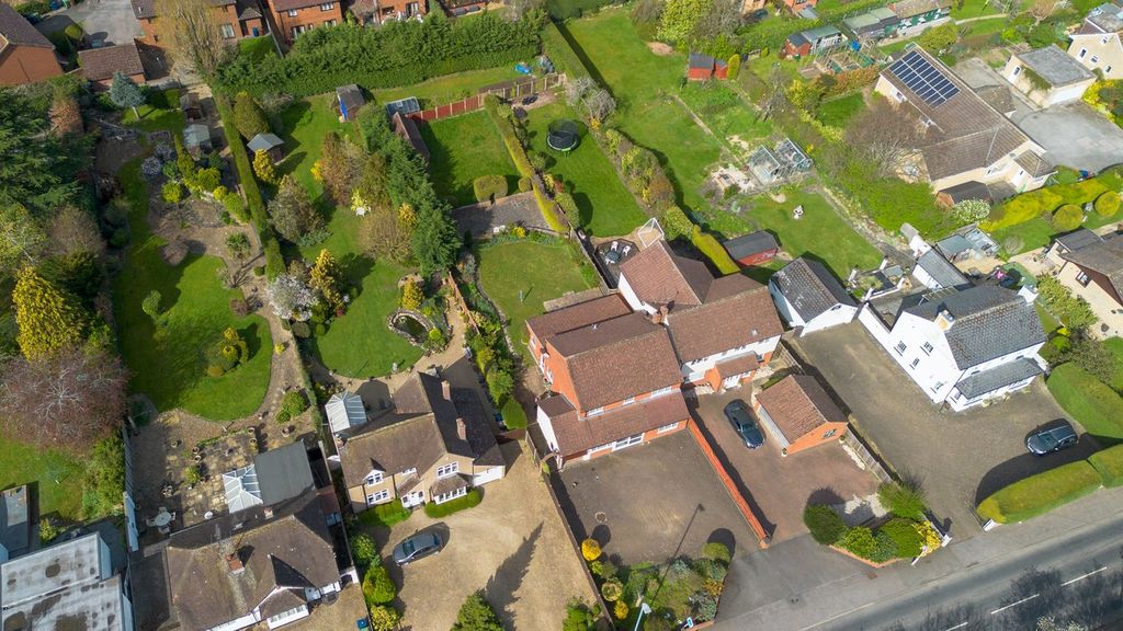 4 bed detached house for saleCheltenham Road, Bishops Cleeve, Cheltenham GL52