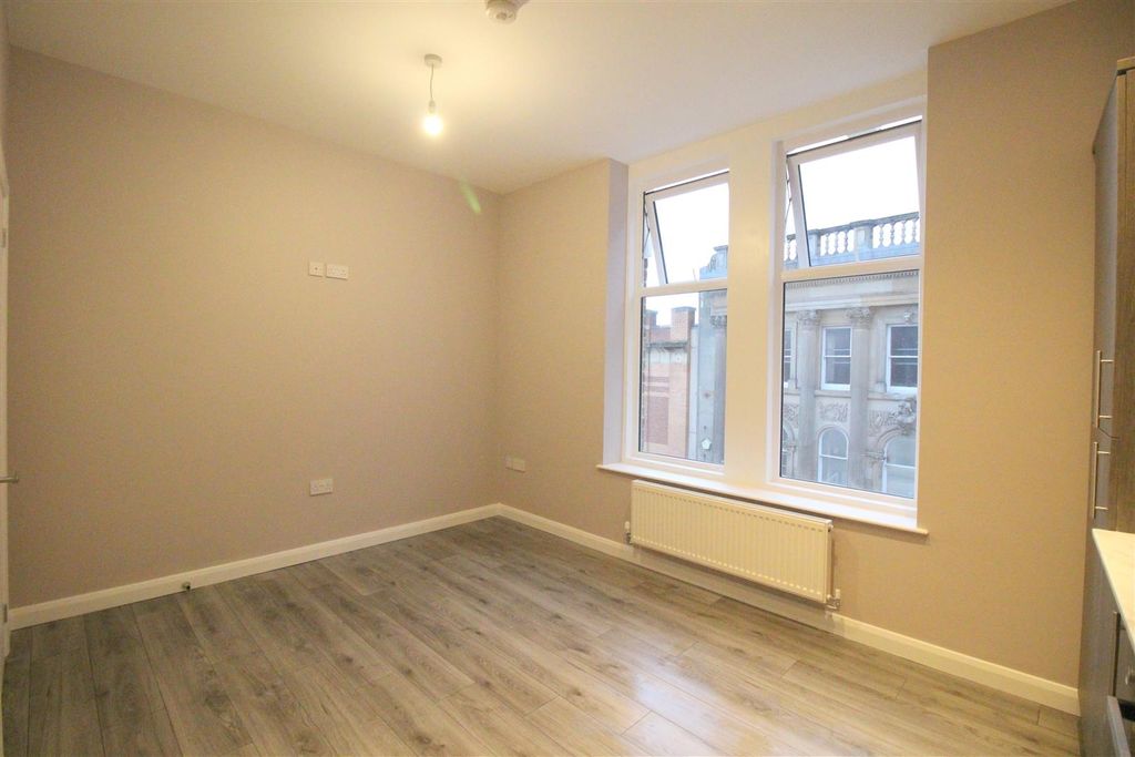 1 bed flat to rentNorthgate, Darlington DL1 photo 2