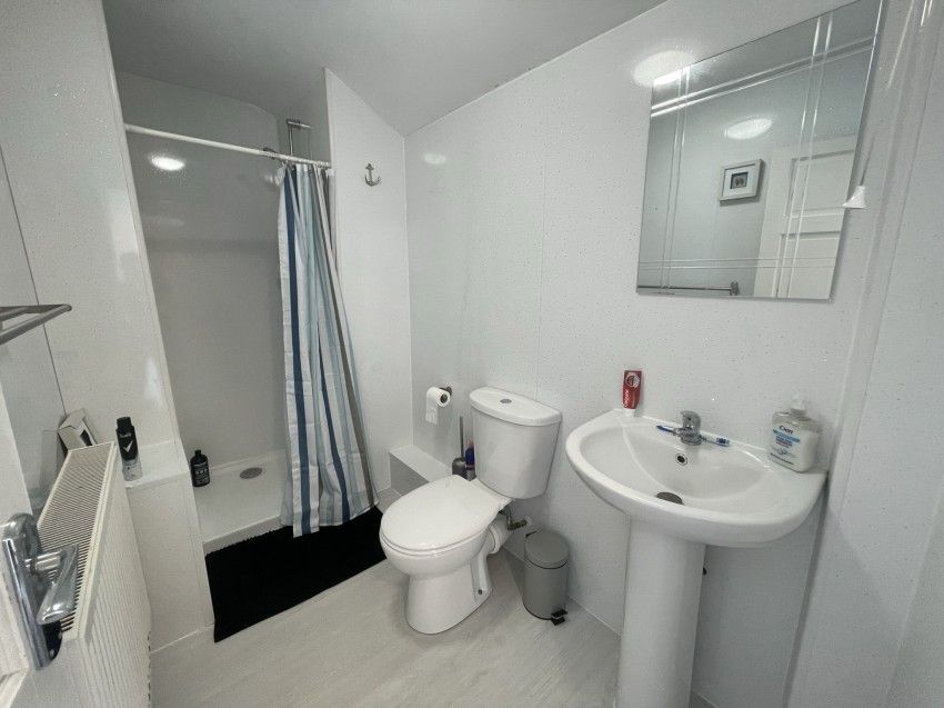 5 bed shared accommodation to rentRussell Street, Swansea SA1 photo 3