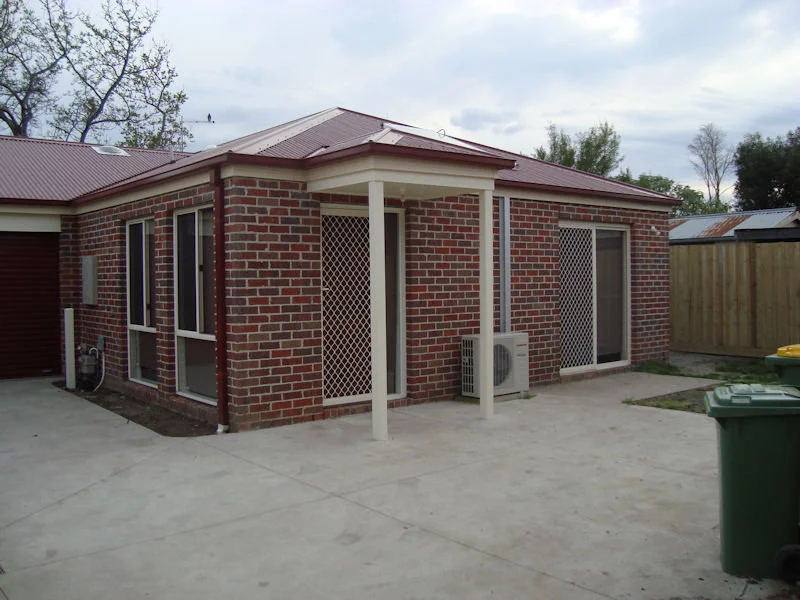 21B Henry Street, Pakenham VIC 3810