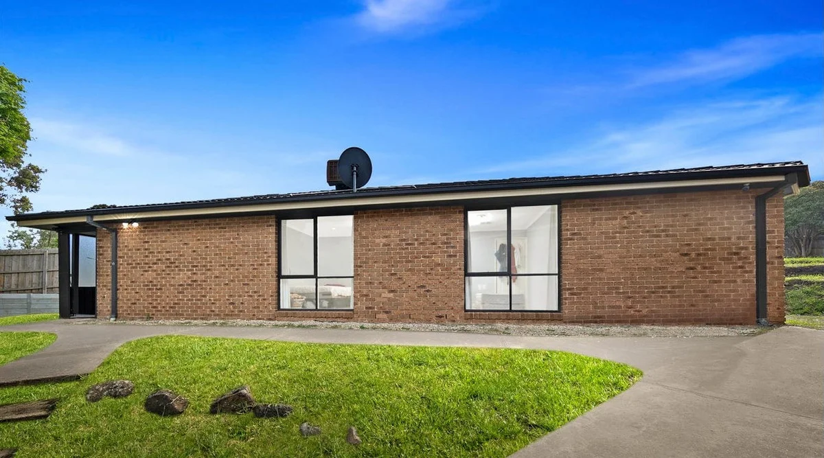 12 Green Valley Grove, Meadow Heights VIC 3048