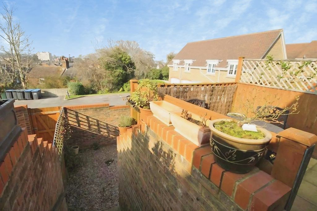 Additional image 10 of 3 bed terraced house to rentWellswood, Haywards Heath RH16