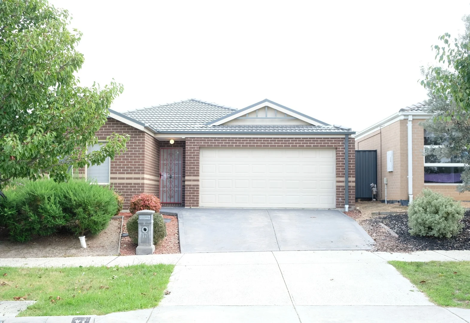 17 Obrien Pde, Pakenham VIC 3810